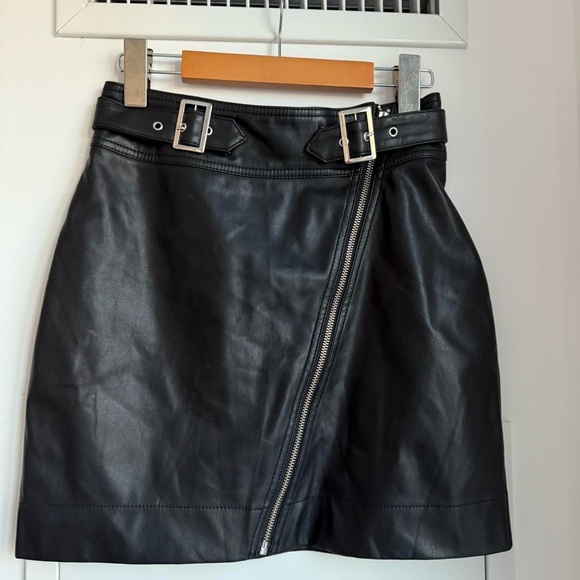 Urban outfitters Black Faux Leather Skirt with Buckle Detail - Picture 3 of 4